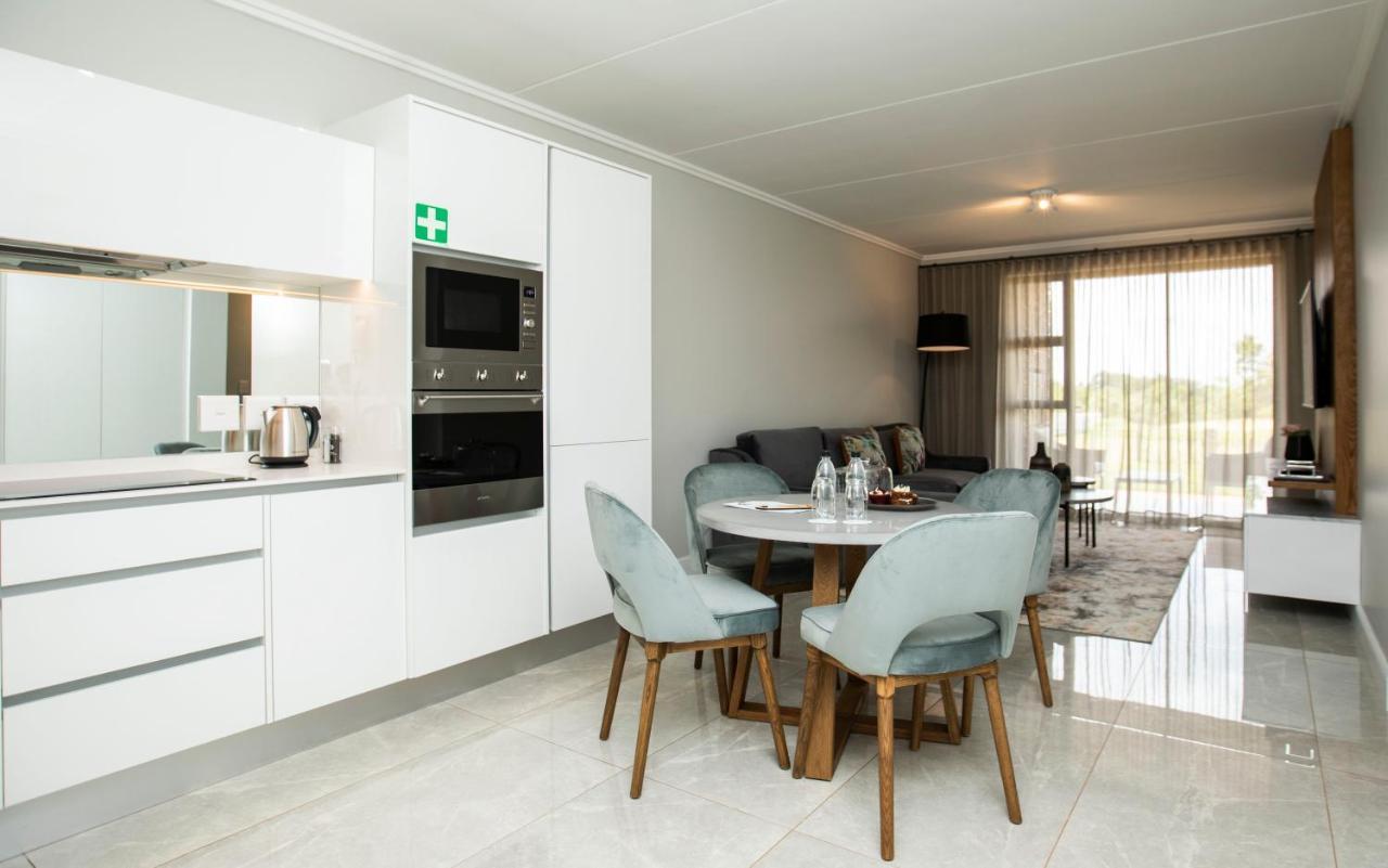 The Serengeti Lodge Kempton Park Bagian luar foto