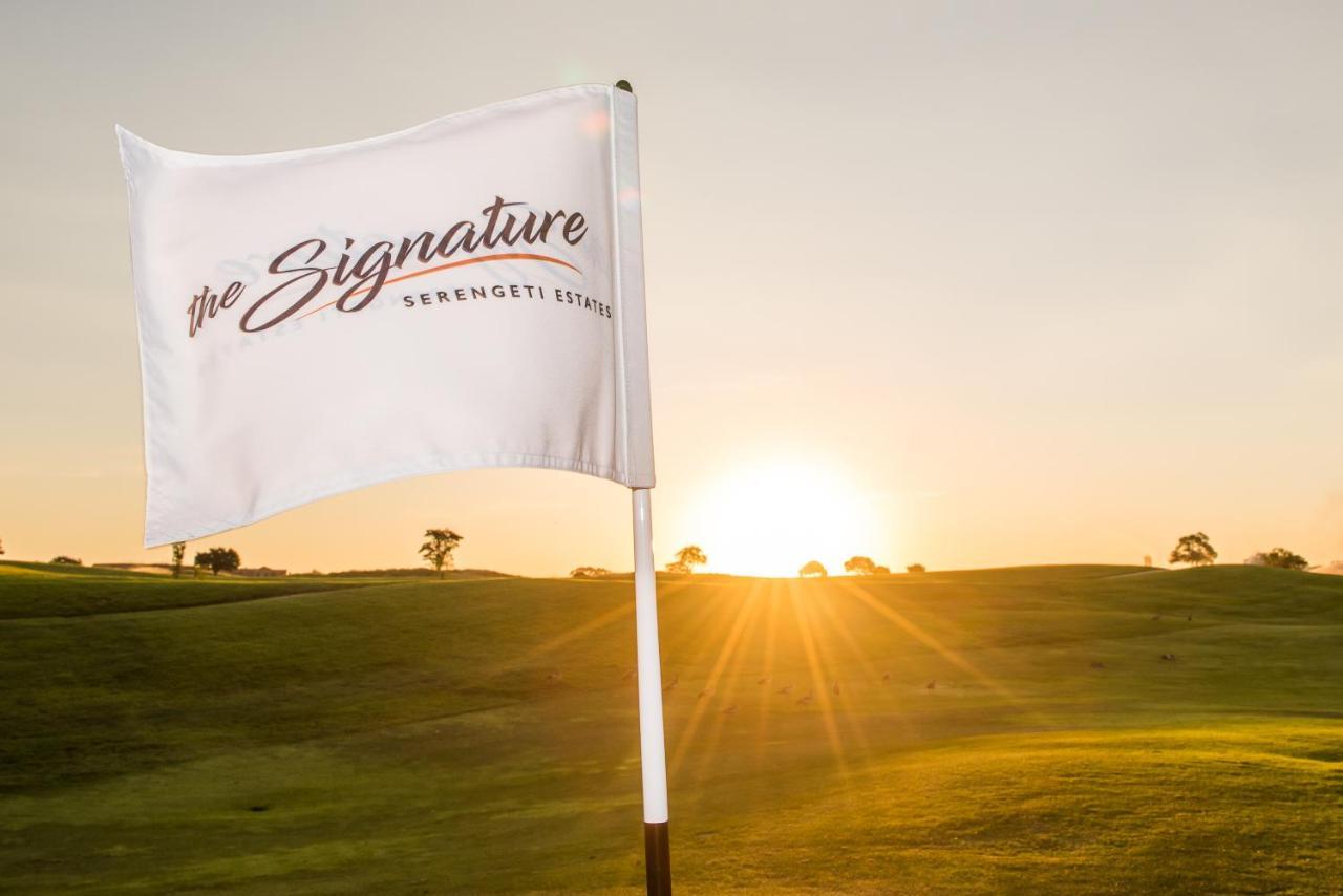The Serengeti Lodge Kempton Park Bagian luar foto