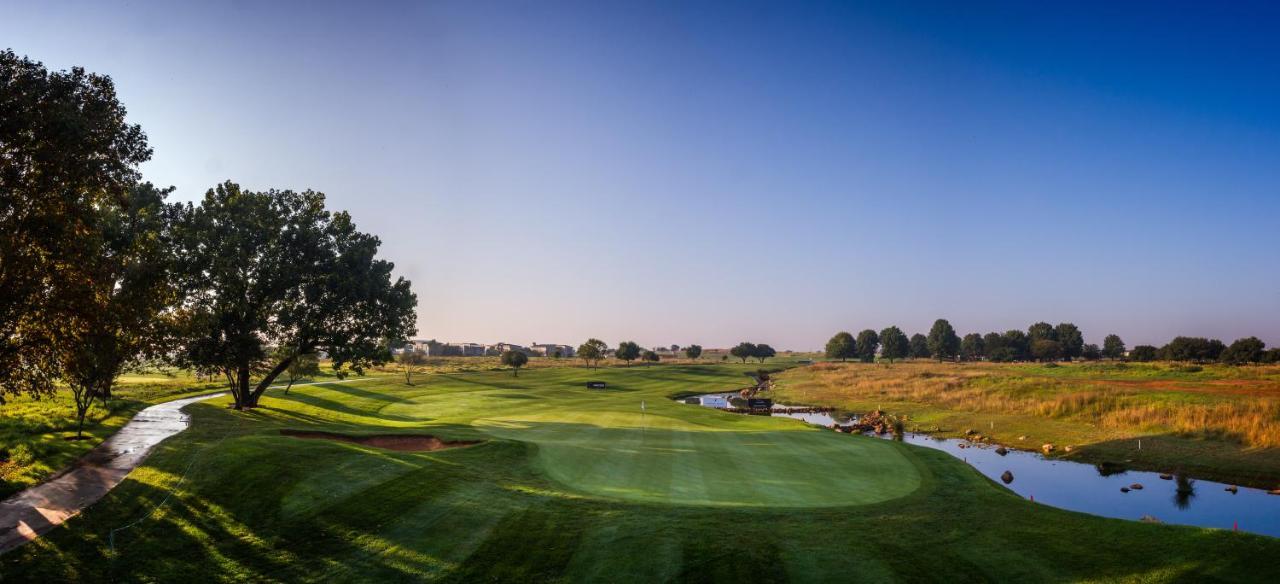 The Serengeti Lodge Kempton Park Bagian luar foto