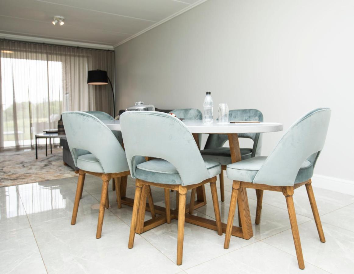 The Serengeti Lodge Kempton Park Bagian luar foto